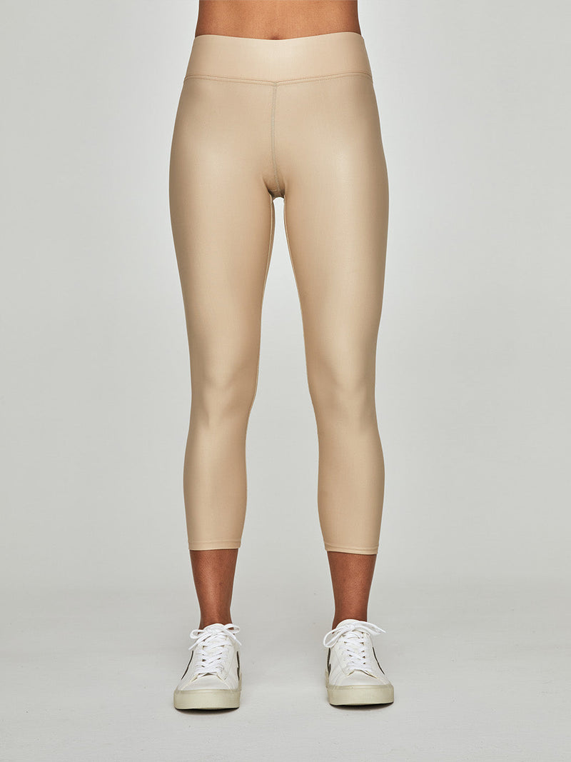 Regular Rise 7/8 Legging in Takara Shine - Sandy Tan