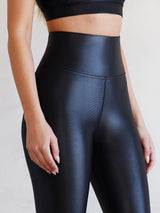 High Rise 7/8 Legging in Takara Shine - Black