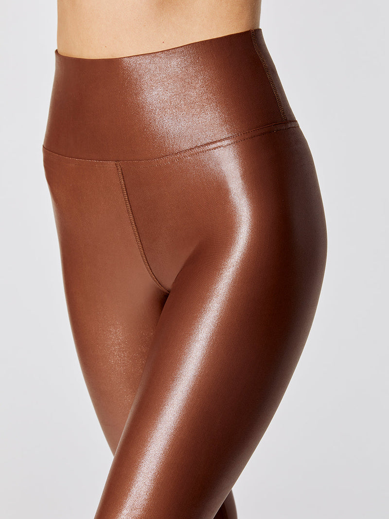 High Rise 7/8 Legging in Takara Shine - Cappuccino