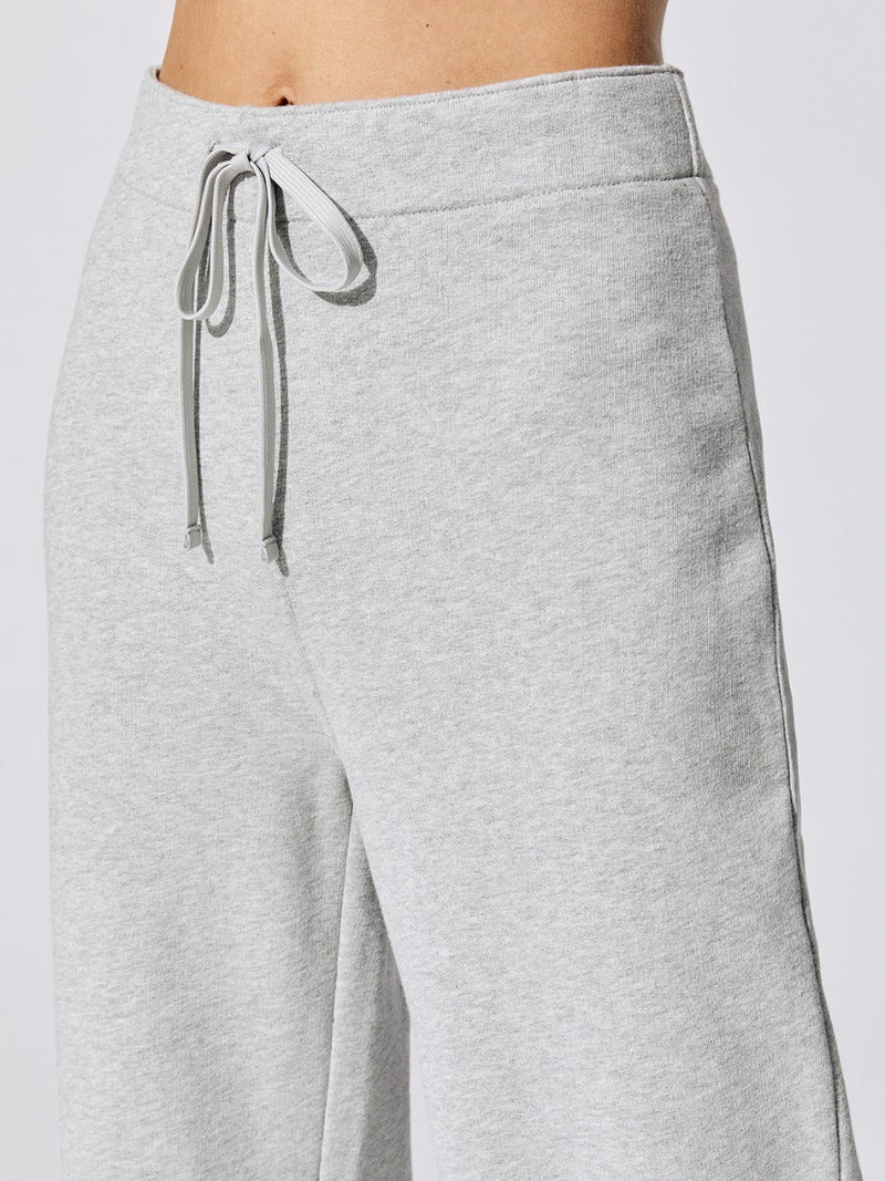 French Terry Capri Sweatpant - Heather Grey
