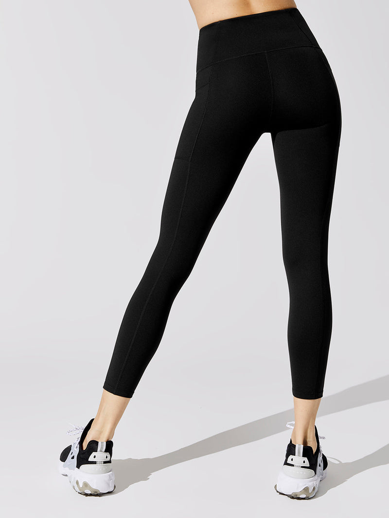 High Rise 7/8 Legging With Pockets in Cloud Compression - Black