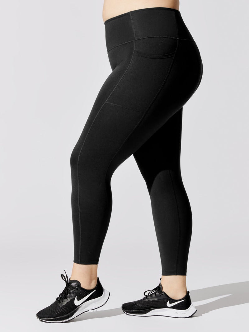 High Rise 7/8 Legging With Pockets in Cloud Compression - Black