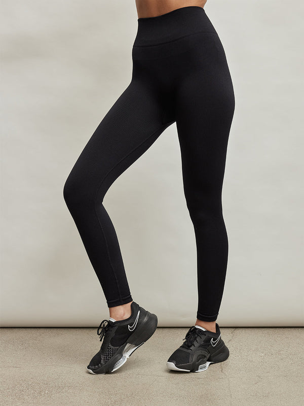 Awaken 7/8 Legging - Black